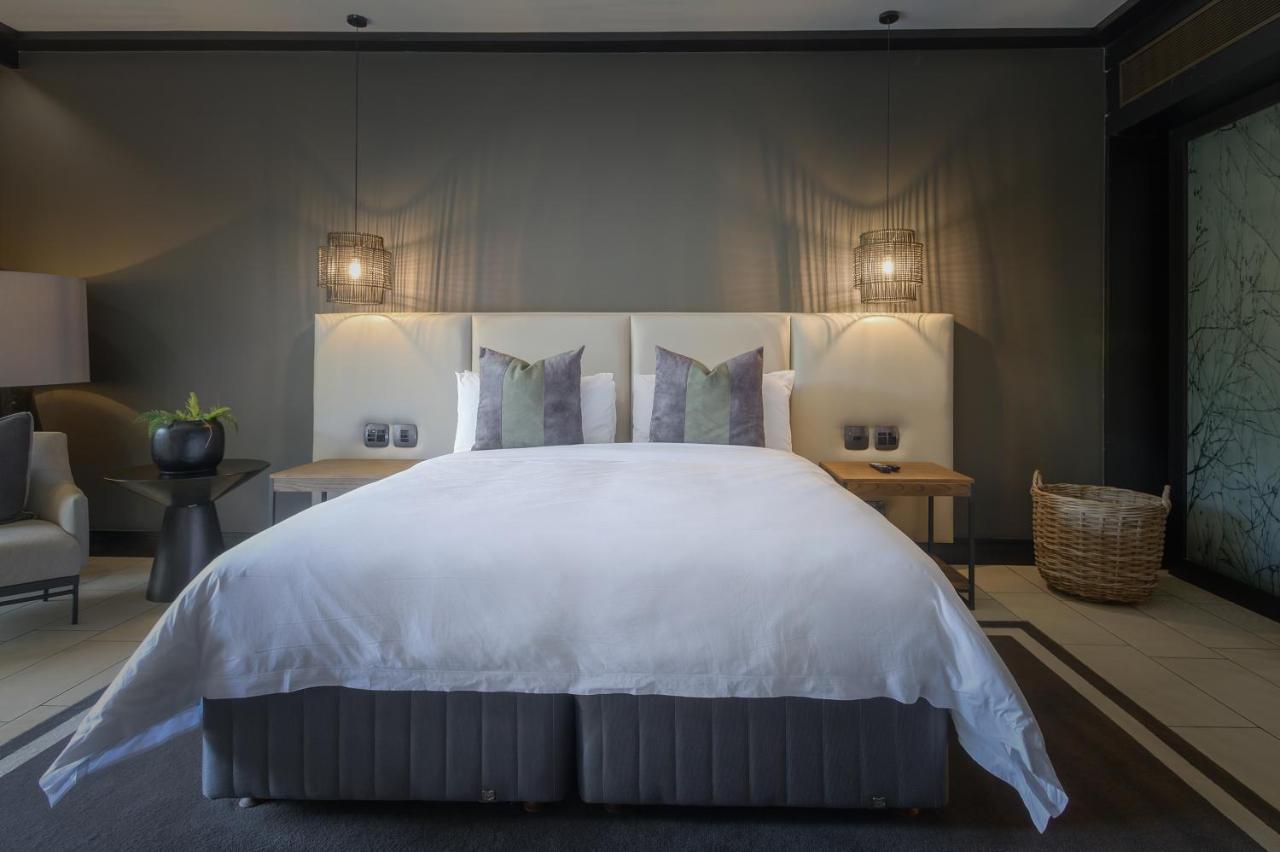 Hotel The Capital Zimbali Ballito Zewnętrze zdjęcie A bedroom at The Ivy Hotel
