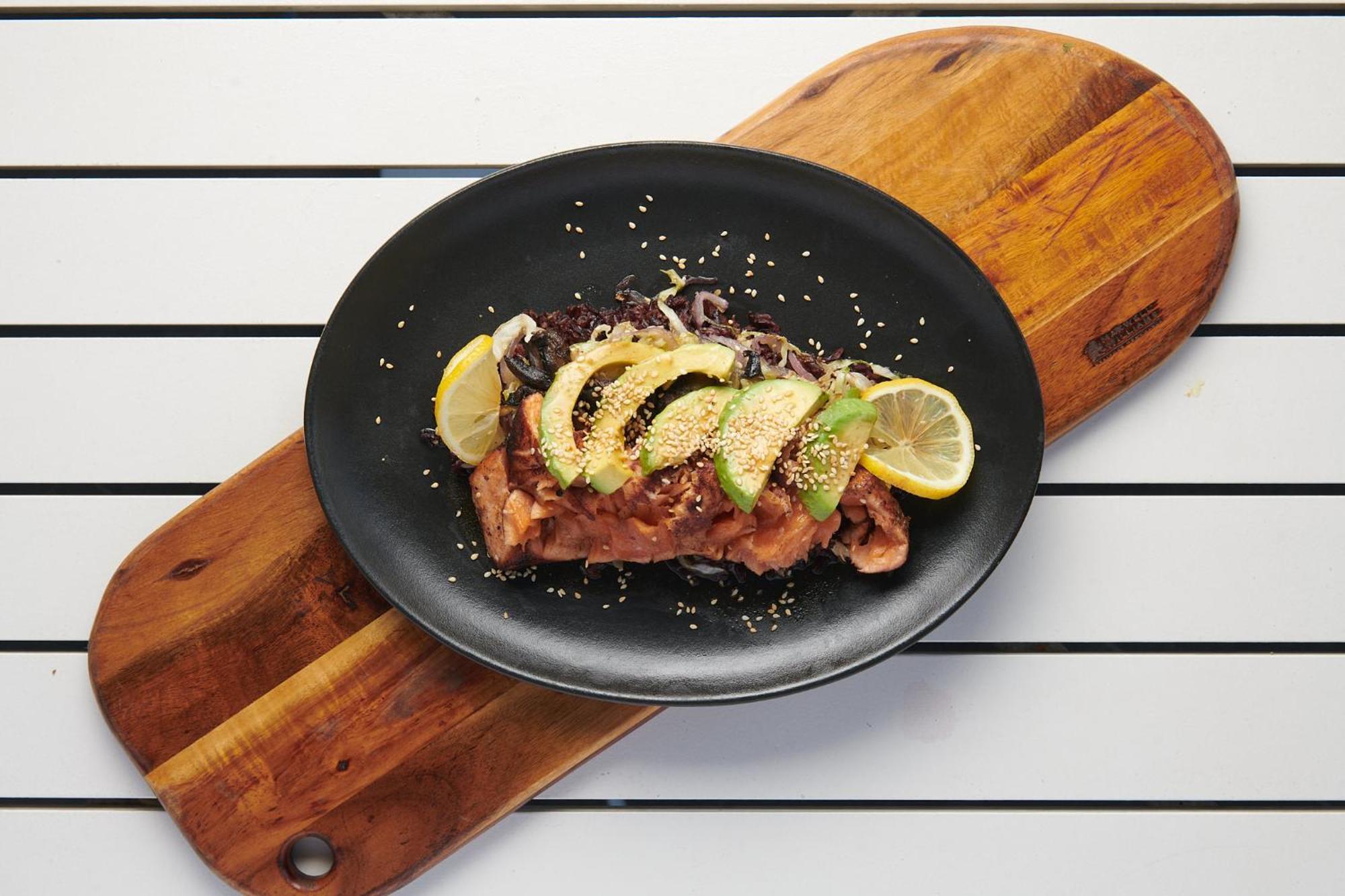 Hotel The Capital Zimbali Ballito Zewnętrze zdjęcie A plate of poke